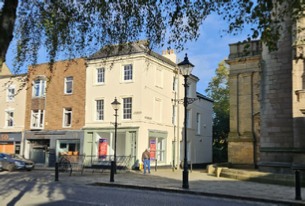 1 QUEEN STREET - DRAFT BROCHURE.pdf